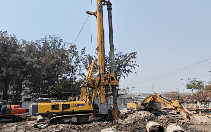 以“穩”護航！徐工XR240I旋挖鉆機助力南亞基建項目